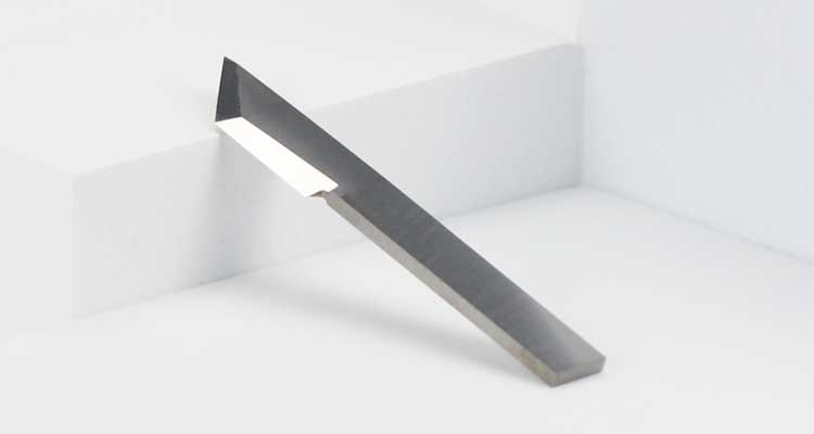 i-tungsten carbide blade