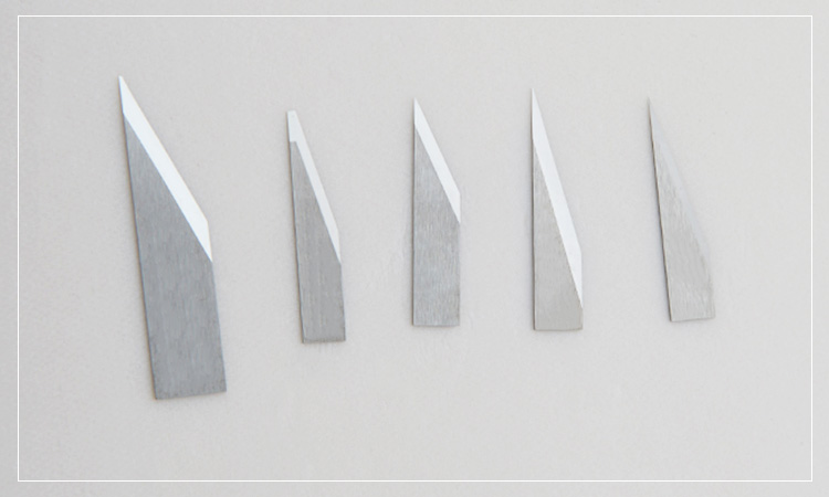 thin blade knife